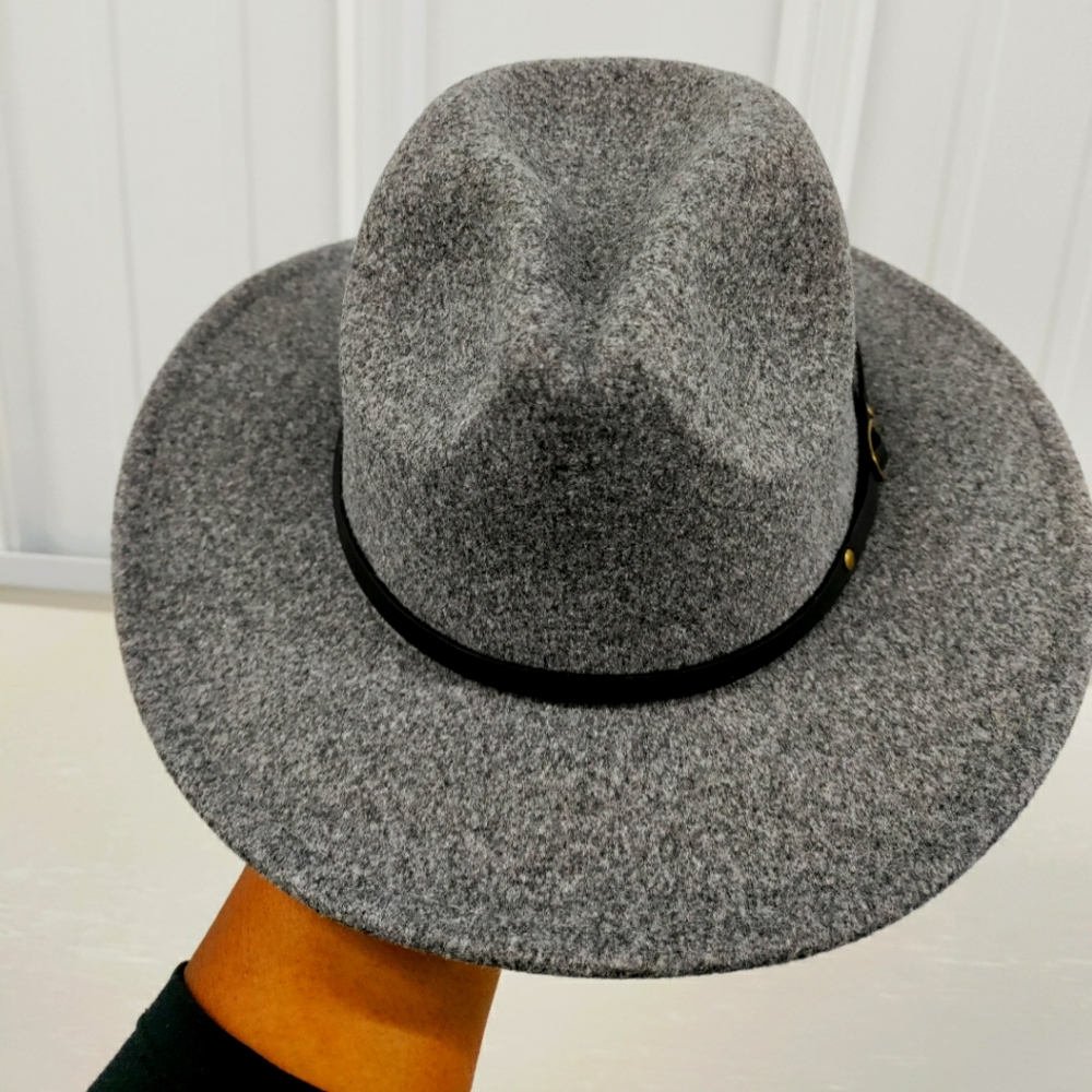 Grey Hat NWT